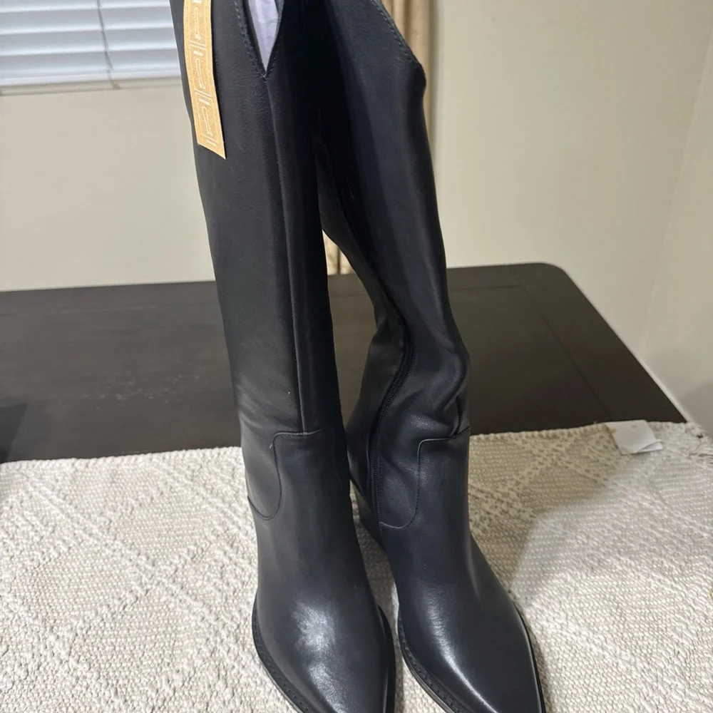 Dolce Vita Black Heeled Boots ,wide calf - Picture 3 of 5